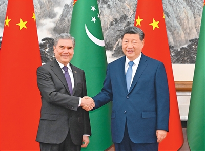 习近平会见土库曼斯坦民族领袖、人民委员...